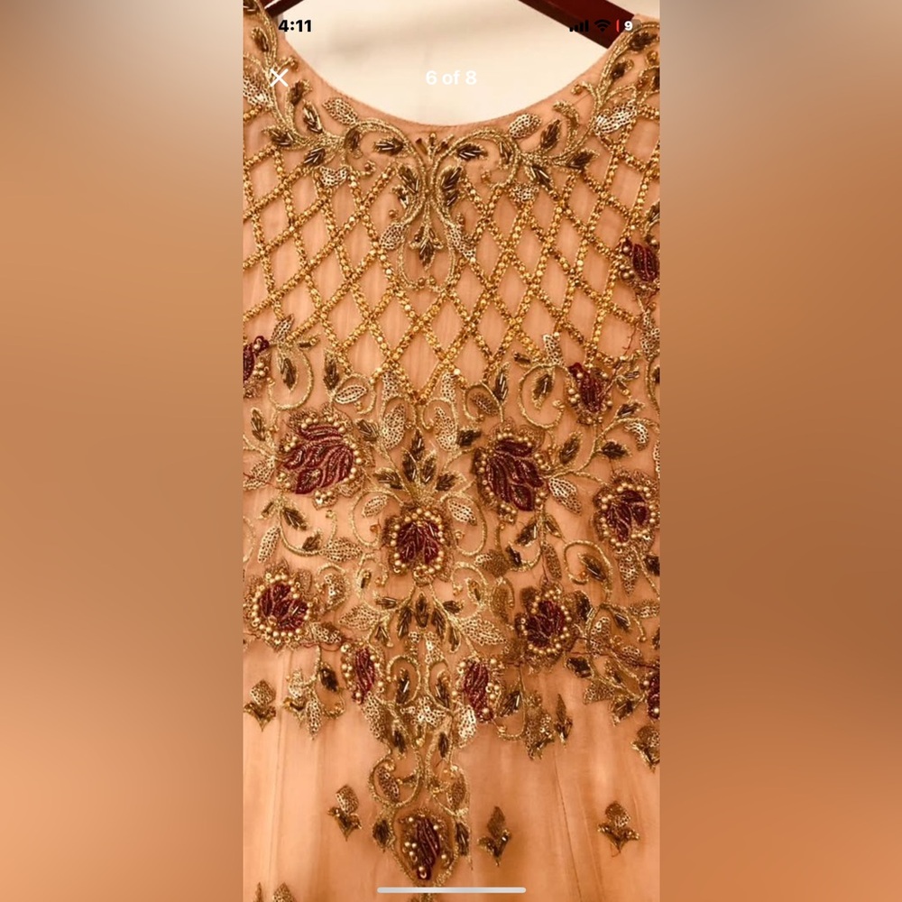 Three pieces Embroidered Maxi shalwar and dupatta dress size medium. - Picture 4 of 7